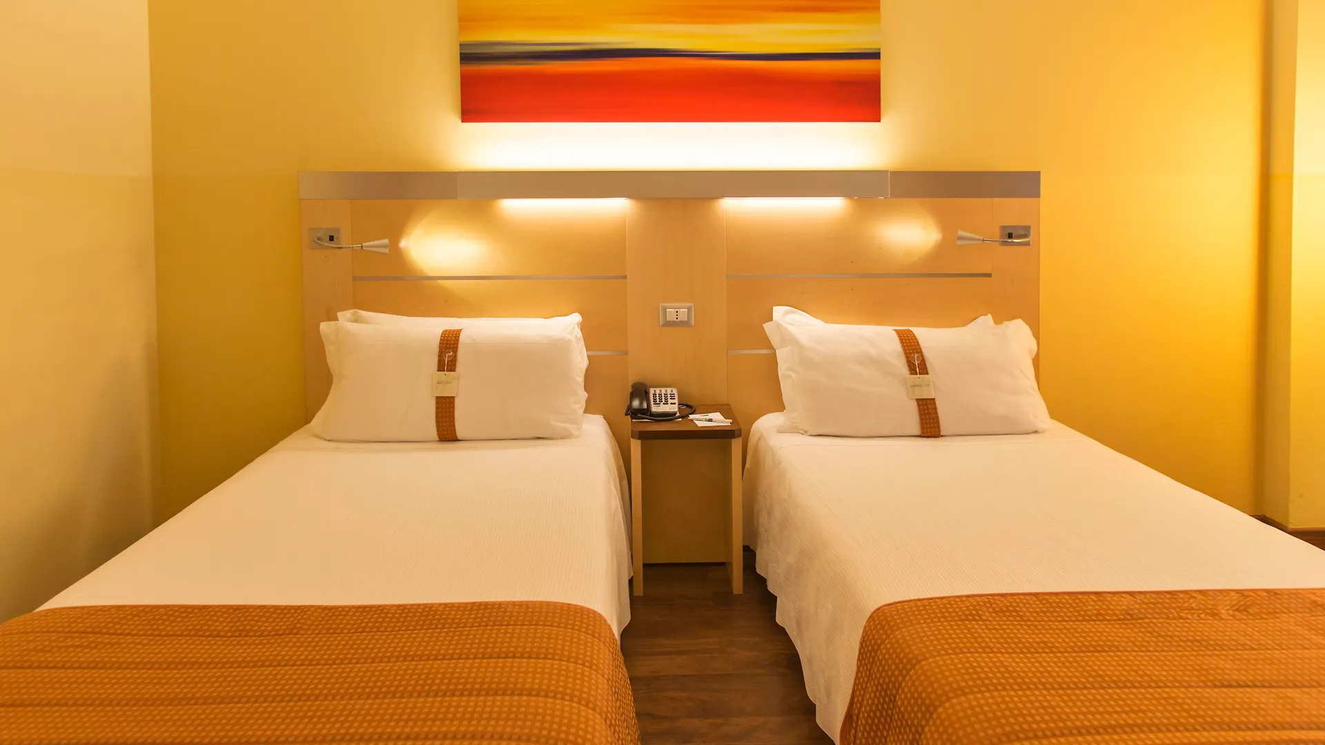 Hotel Holiday Inn Express Milan-Malpensa Airport By Ihg Somma Lombardo