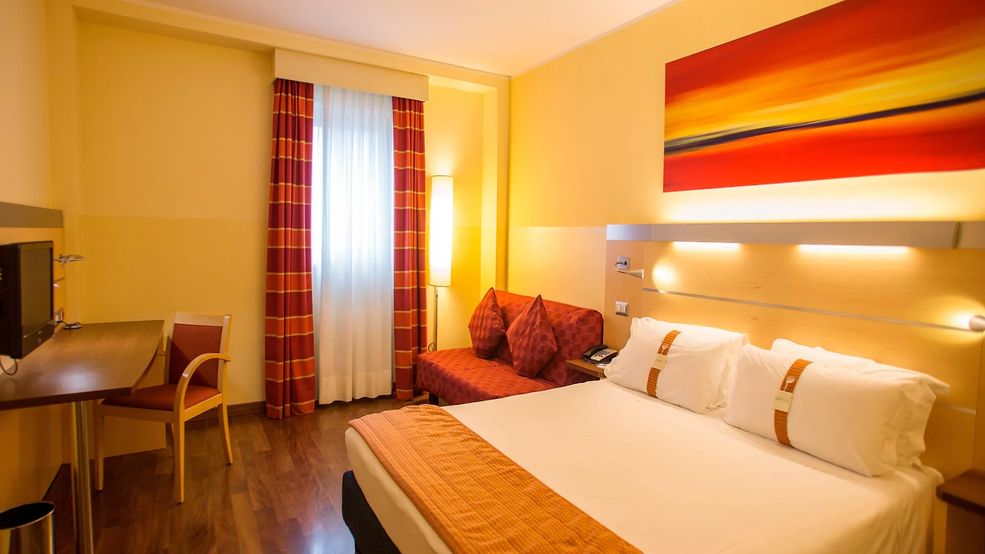 Holiday Inn Express Milan-Malpensa Airport By Ihg Somma Lombardo